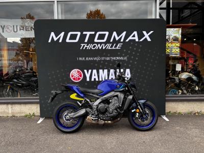 YAMAHA MT-09