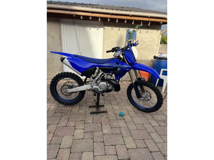 YAMAHA YZ250