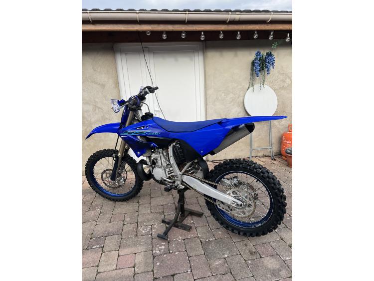 YAMAHA YZ250